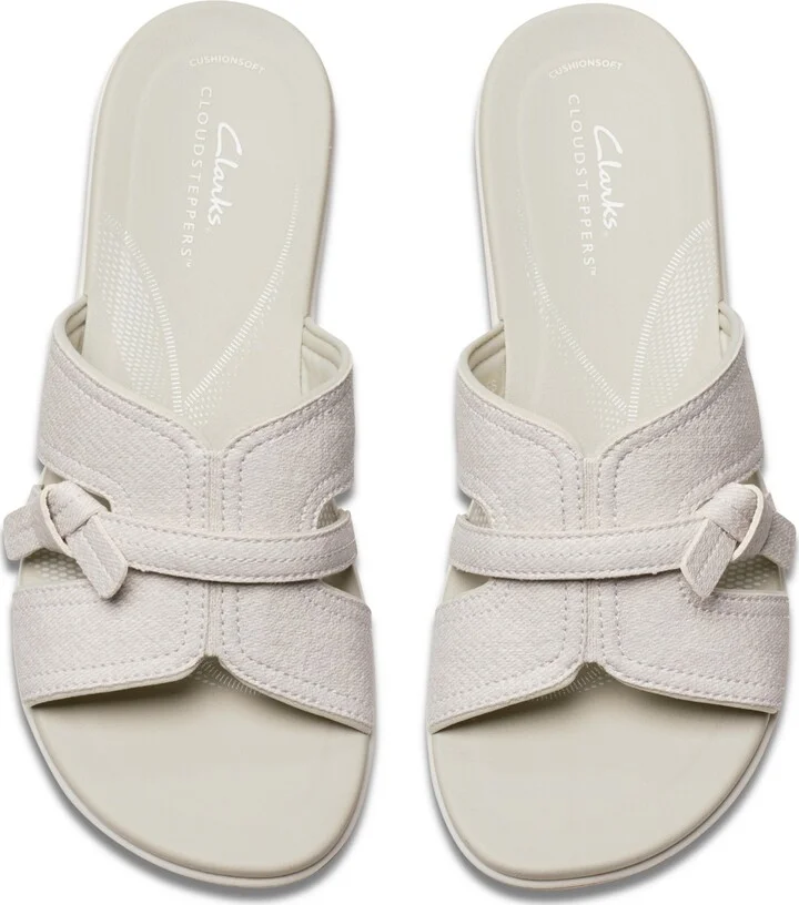 Clarks Cloudsteppers Women's Breeze Rae Mia Slip-On Flat Sandals - Image 11