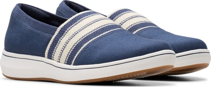 Clarks Cloudsteppers Women's Breeze Sky Mist Slip-On Shoes - Image 10