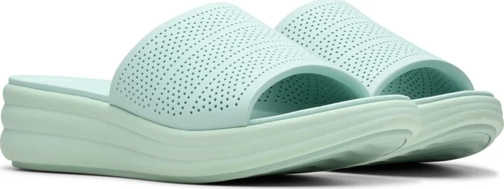 Clarks Cloudsteppers Women's Drift Twist Slip-On Flat Sandals - Image 5