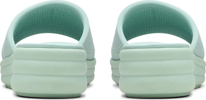 Clarks Cloudsteppers Women's Drift Twist Slip-On Flat Sandals - Image 6