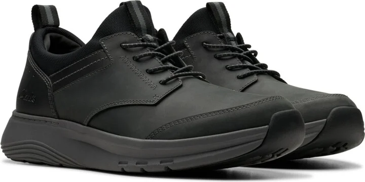 Clarks Collection Men's Motion Trek Ez Shoes - Image 9