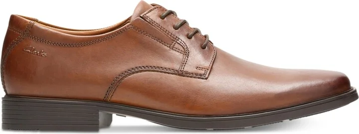 Clarks Collection Men's Tilden Plain-Toe Oxford Dress Shoes - Image 2