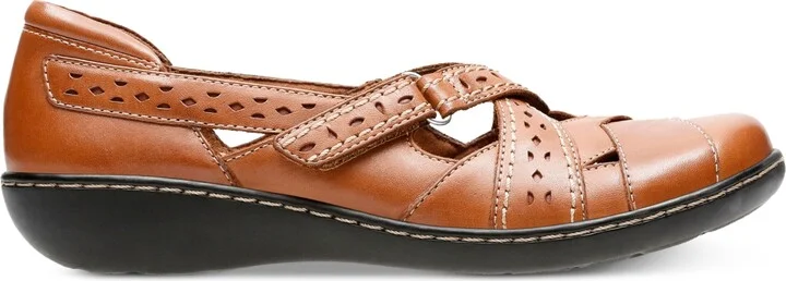 Clarks Collection Women's Ashland Spin Flats - Image 6