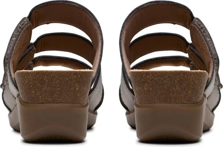 Clarks Collection Women's Calenne Lily Wedge Sandals - Image 3