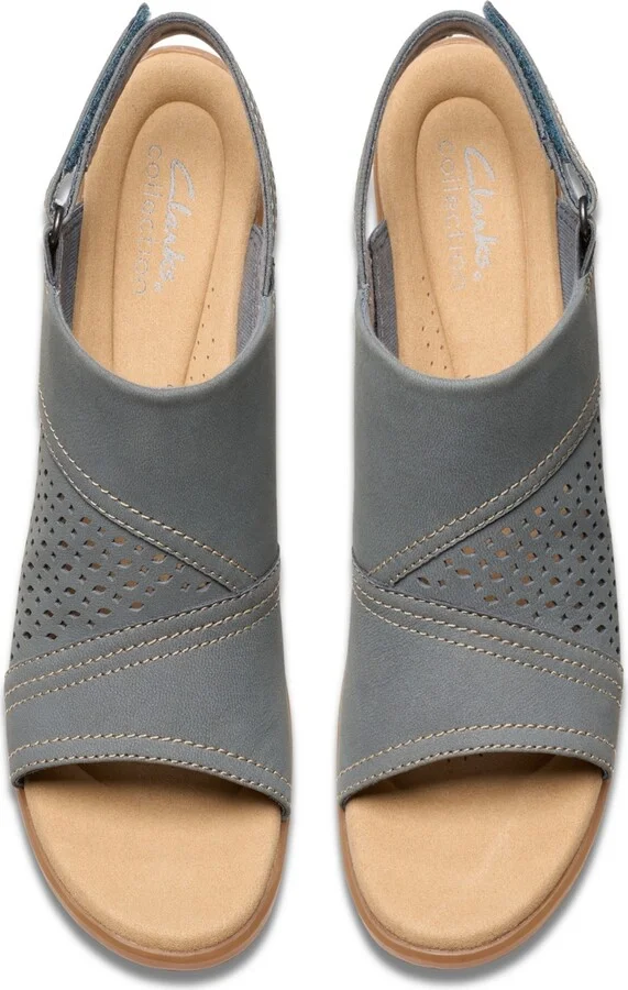 Clarks Collection Women's Emily2 Mist Block Heel Sandals - Image 4
