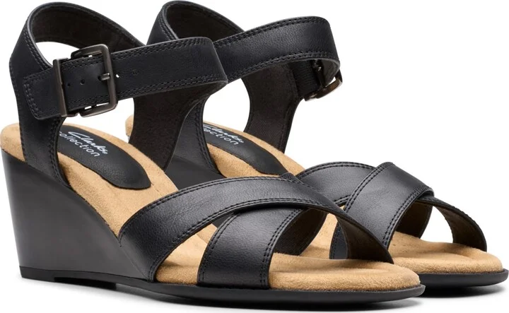 Clarks Collection Women's Emmalae Iris Wedge Sandals - Image 5