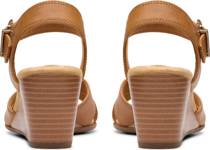 Clarks Collection Women's Emmalae Iris Wedge Sandals - Image 11