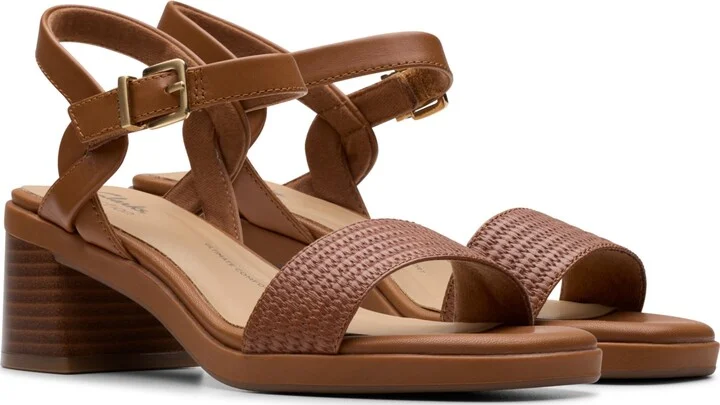 Clarks Collection Women's Jaylan Ray Square Toe Sandals - Image 10