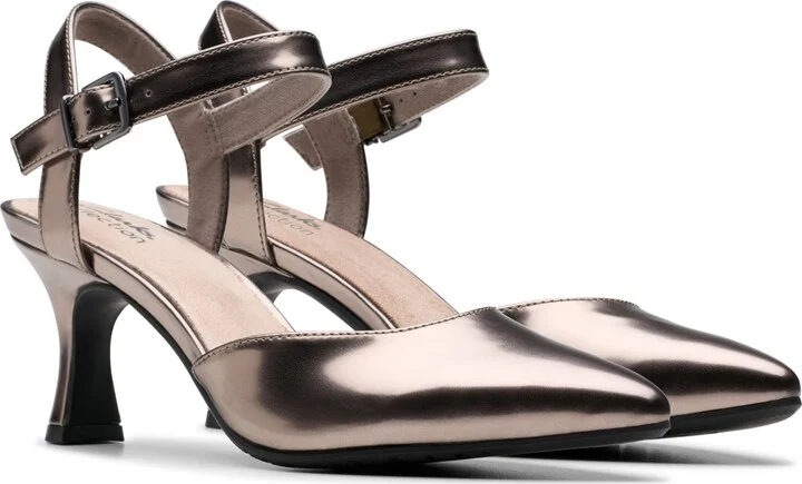 Clarks Collection Women's Kataleyna Cora Pointy Toe Pumps - Image 10