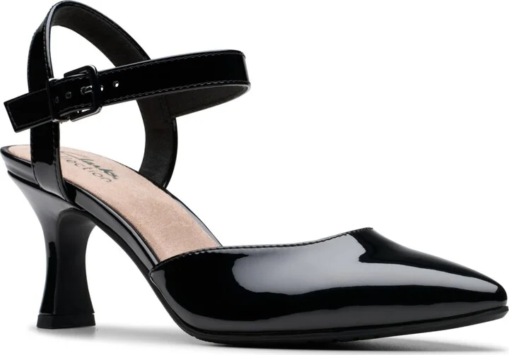Clarks Collection Women's Kataleyna Cora Pointy Toe Pumps