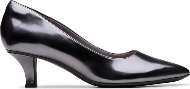 Clarks Collection Women's Kepley Vine Dress Pumps - Image 2