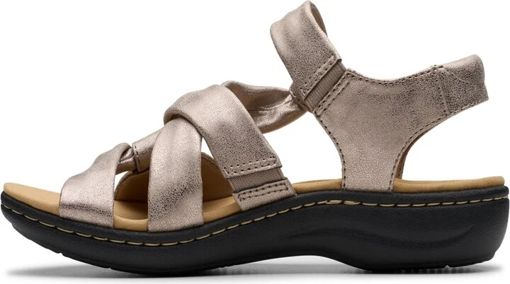 Clarks Collection Women's Laurieann Bell Round Toe Flat Sandals - Image 3