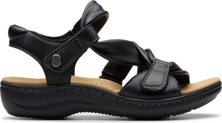 Clarks Collection Women's Laurieann Bell Round Toe Flat Sandals - Image 7