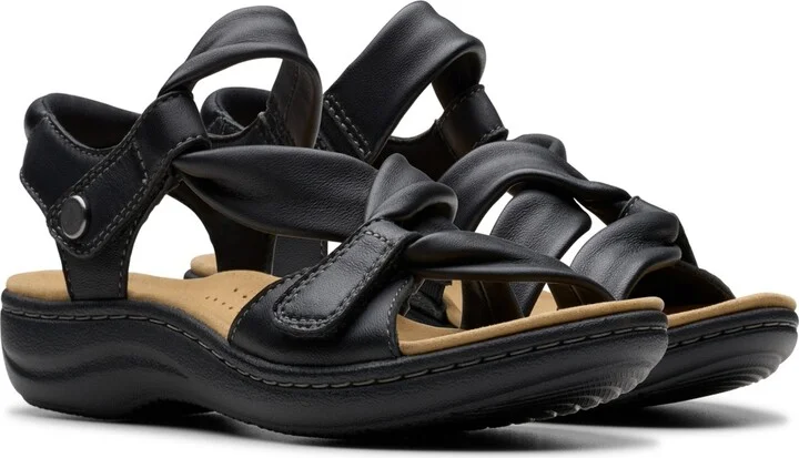 Clarks Collection Women's Laurieann Bell Round Toe Flat Sandals - Image 10