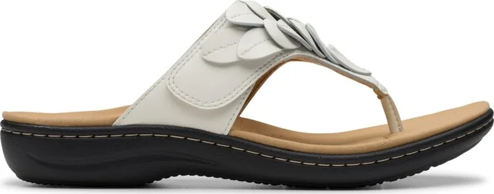 Clarks Collection Women's Laurieann Palm Flip-Flop Sandals - Image 7