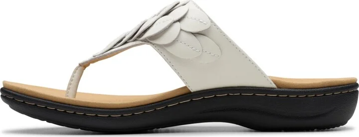 Clarks Collection Women's Laurieann Palm Flip-Flop Sandals - Image 8