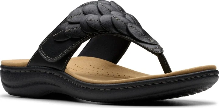 Clarks Collection Women's Laurieann Palm Flip-Flop Sandals