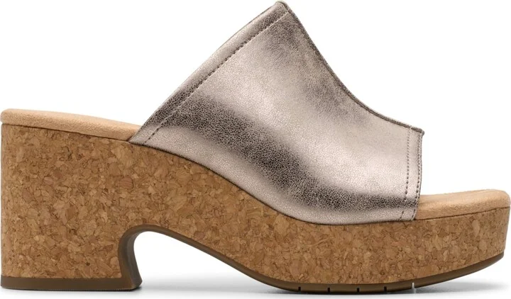 Clarks Collection Women's Nerisa Vine Wedge Sandals - Image 2