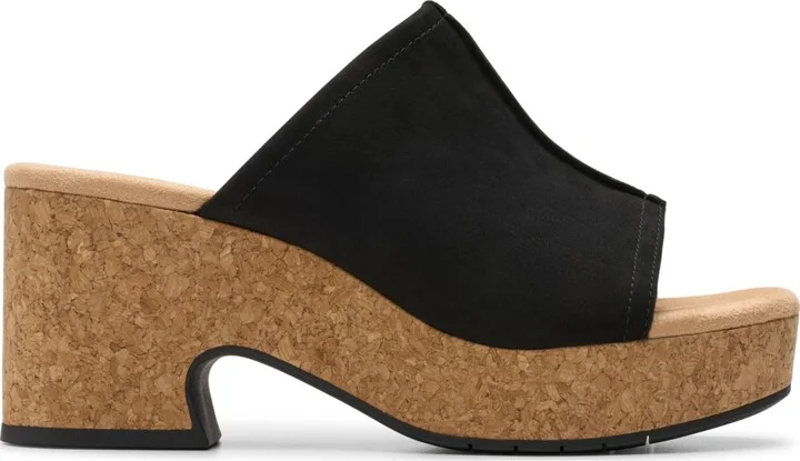 Clarks Collection Women's Nerisa Vine Wedge Sandals - Image 7