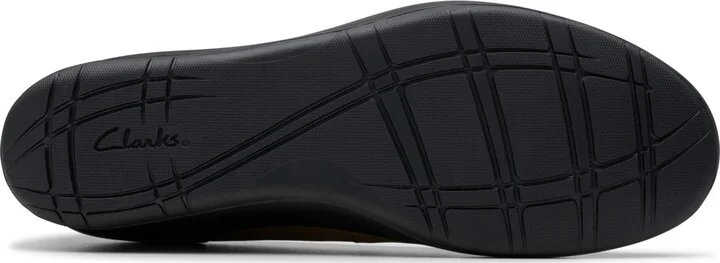 Clarks Collection Women's Suttyn Kaylie Slip-On Shoes - Image 4