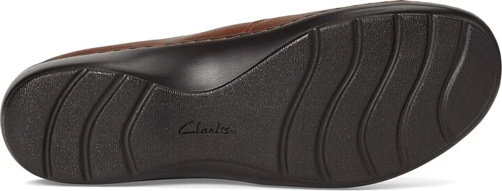 Clarks Cora Aubrie Women's Flat Shoes Tan Leather : 8 B - Medium - Image 3