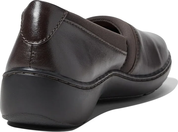 Clarks Cora Charm Women's Flat Shoes Dark Brown Leather : 7.5 B - Medium - Image 4