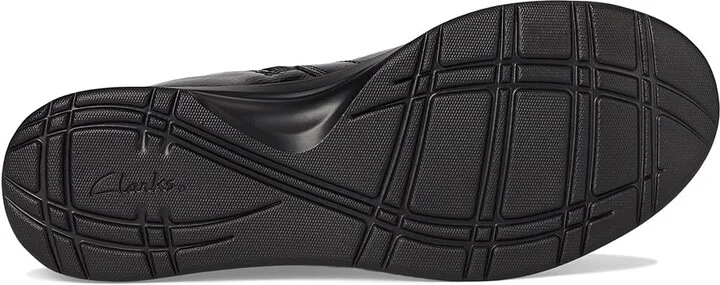 Clarks Ellowyn Strap Women's Boots Black Crinkle Patent Synthetic : 6 B - Medium - Image 3