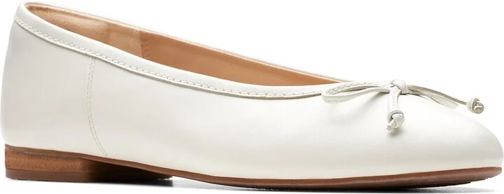 Clarks Fawna Lily Leather Ballet Flat