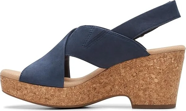 Clarks Giselle Dove Women's Sandals Navy Nubuck : 8.5 B - Medium, Leather/Rubber - Image 5