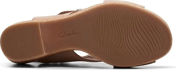 Clarks Giselle Dove Women's Sandals Sand Nubuck : 10 B - Medium, Leather/Rubber - Image 3