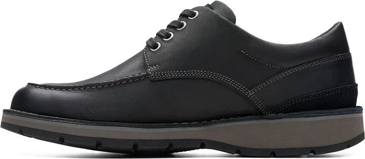Clarks Gravelle Low Leather Shoe - Image 2