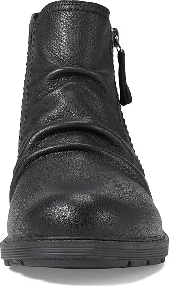 Clarks Hearth Dove Women's Boots Black Leather : 9 B - Medium, Synthetic/Textile - Image 2