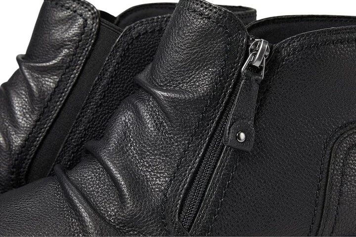 Clarks Hearth Dove Women's Boots Black Leather : 9 B - Medium, Synthetic/Textile - Image 5