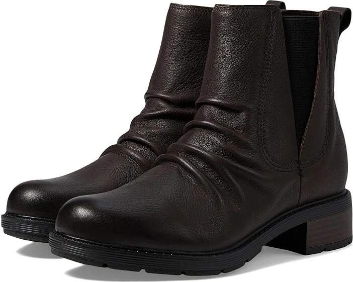 Clarks Hearth Rose Women's Boots Dark Brown : 10 B - Medium, Leather