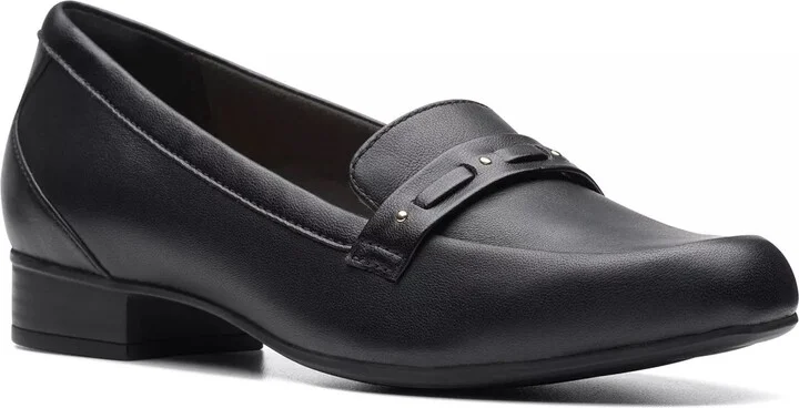 Clarks Juliet Bay Loafer
