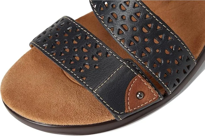 Clarks Kitly Way Women's Shoes Navy Leather : 7.5 C - Wide - Image 7