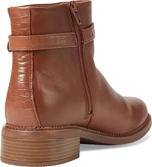 Clarks Maye Grace Women's Boots Tan Leather : 6.5 B - Medium - Image 4