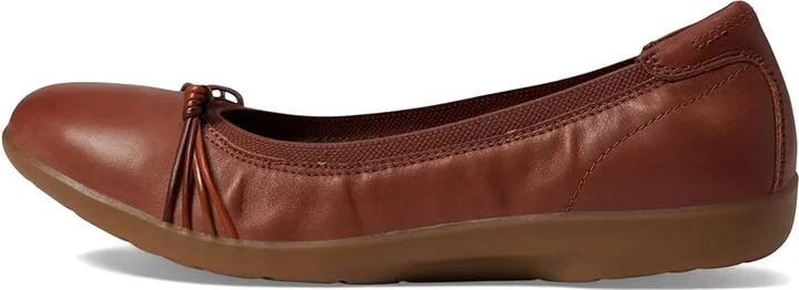 Clarks Meadow Rae Women's Flat Shoes Tan Leather : 8 B - Medium - Image 5