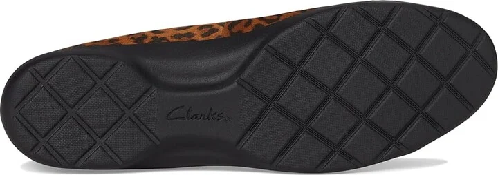Clarks Meadow Rose Women's Flat Shoes Leopard : 5.5 B - Medium, Leather/Mesh/Rubber - Image 3