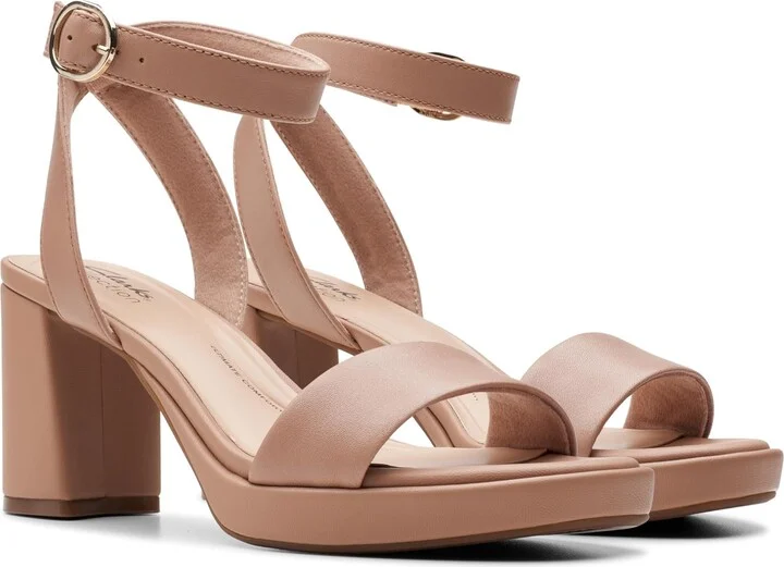 Clarks Men's AmbyrLyn Bay Heeled Sandal