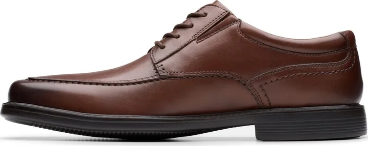 Clarks Men's Dresslite Apron Dress Shoe - Image 4