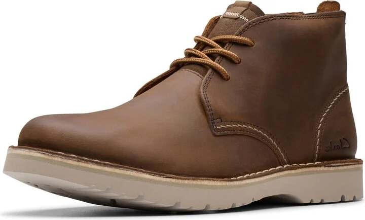 Clarks Men's Eastridge Mid Chukka Boot