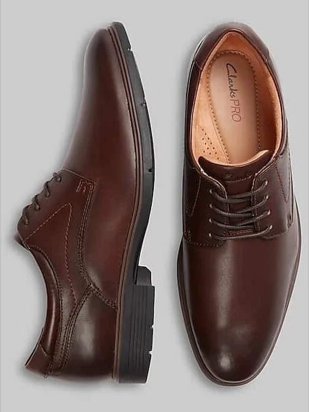 Clarks Men's Eldredge Plain Toe Oxfords Brown
