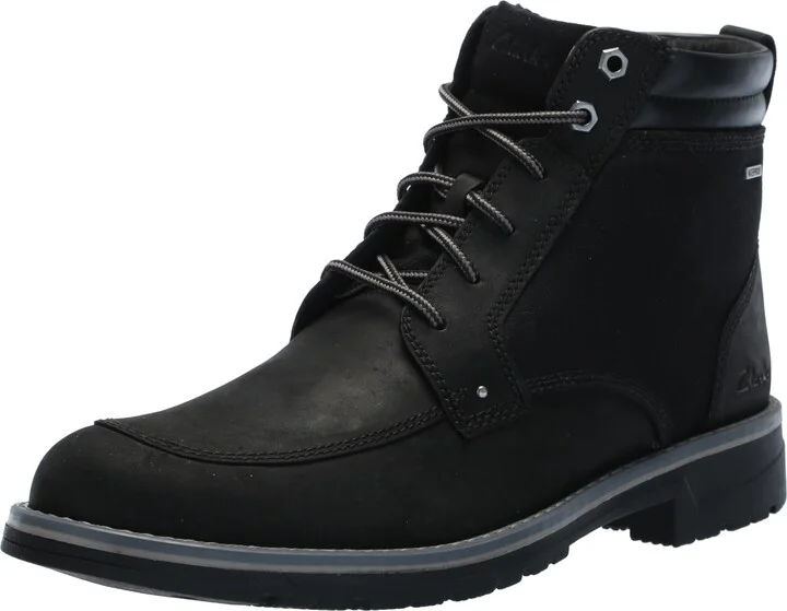 Clarks Men's Morwell Zip Chukka Boot