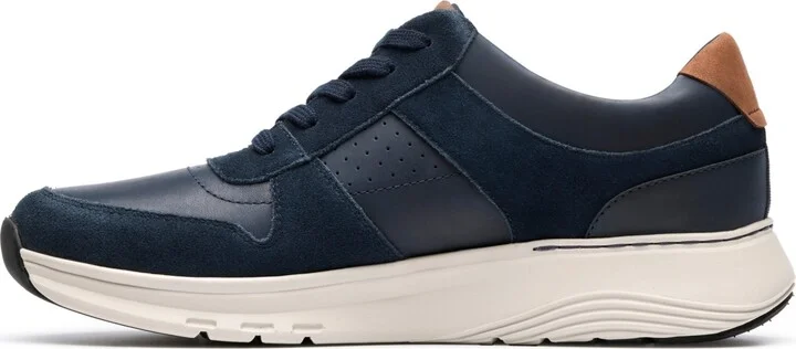 Clarks Men's Motion Trek Go Casual Lace Up Shoe - Image 3