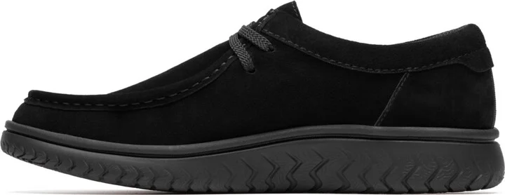 Clarks Men's RelaxLite Low Casual Slip On Sneakers - Image 3