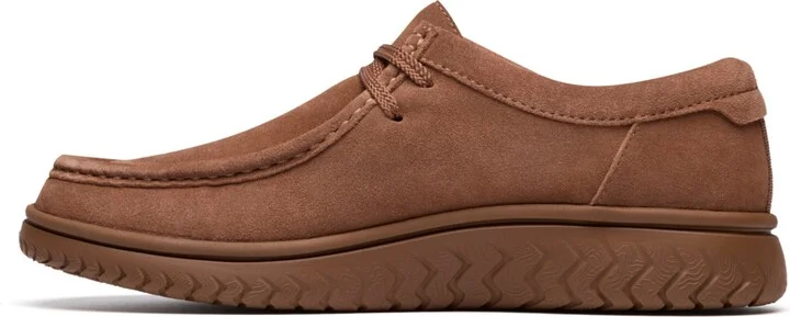 Clarks Men's RelaxLite Low Casual Slip On Sneakers - Image 8