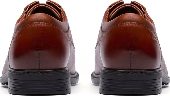 Clarks Men's Steadwell Lace Up Dress Shoe - Image 10
