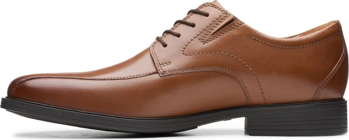 Clarks Men's Whiddon Pace Oxfords - Image 11