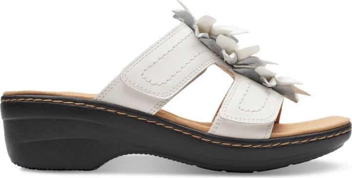Clarks Merliah Raelyn Flower-Detail Wedge Heel Platform Sandals - Image 6